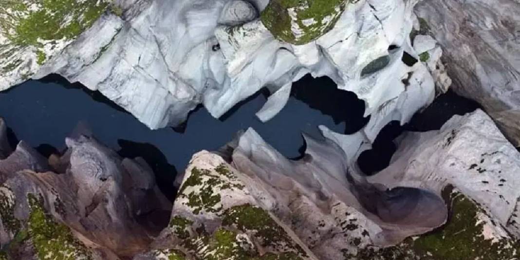 Türkiye’nin en renkli kanyonu: Ege’den uzanan masalsı sanat eseri 1